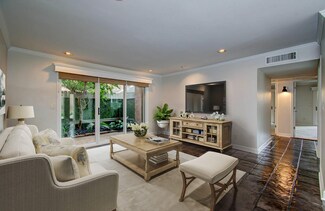 6447 Bayou Glen Rd, Houston, TX 77057