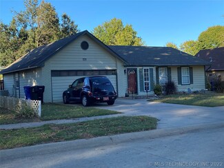 1304 W Keywest St, Broken Arrow, OK 74011