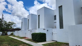 5060 Elmhurst Rd Unit B, West Palm Beach, FL 33417