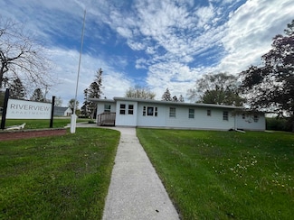 405 E Michigan Ave, Au Gres, MI 48703