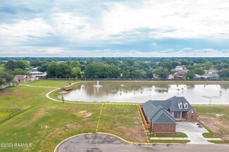 111 Waterpointe Ln, Scott, LA 70583