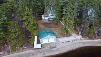 112 N Broadbay Rd, Freedom, NH 03836