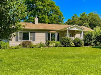 167 Benner Rd, Red Hook, NY 12571