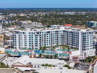 111 S Pineapple Ave Unit 613, Sarasota, FL 34236