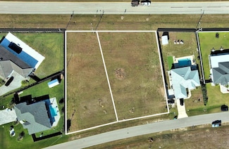 454 & 460 NE Juanita Place, Cape Coral, FL 33909