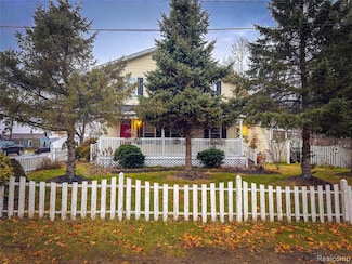 624 Norris St, Ypsilanti, MI 48198