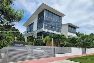 1201 W 47th St, Miami Beach, FL 33140