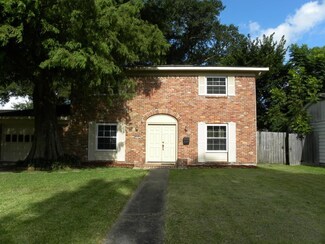 636 Morningside Dr, Gretna, LA 70056