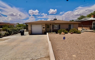 1817 Cornell Dr SE, Albuquerque, NM 87106