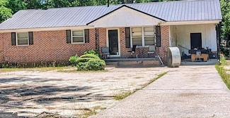 1210 W Gordon Ave, Albany, GA 31707