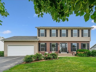 202 Rockhurst Dr SW, Cedar Rapids, IA 52404