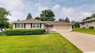 615 Nelson St Unit 617, Fort Atkinson, WI 53538