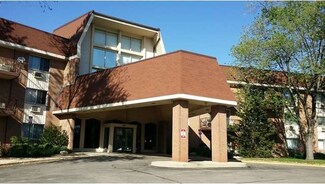 1198 Royal Glen Dr Unit 331, Glen Ellyn, IL 60137