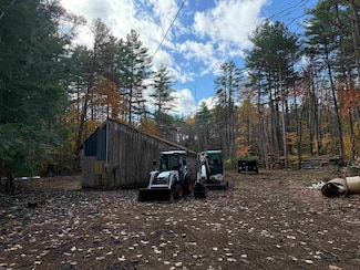 45 Morris Ave, Effingham, NH 03882