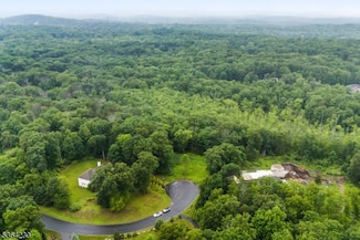 19 Lourdes Ct, Andover, NJ 07821