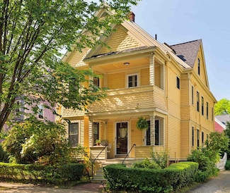 31 Kidder Ave, Somerville, MA 02144
