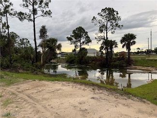 3825 NE 19th Ave, Cape Coral, FL 33909