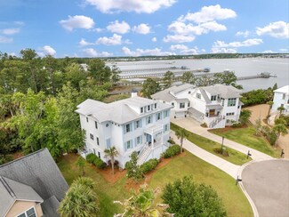 1725 Bowline Dr, Mount Pleasant, SC 29466