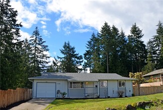 7180 E Raintree Ln, Port Orchard, WA 98366
