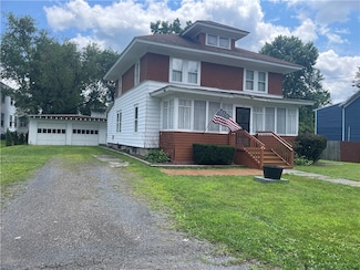 35 Juliand St, Bainbridge, NY 13733
