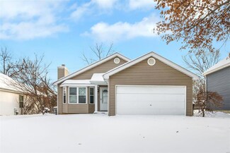 26 Queensboro Dr, Saint Peters, MO 63376