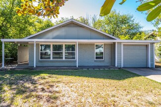 713 Crescent St, Denton, TX 76201