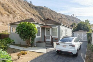 342 E Lewis St, Ventura, CA 93001