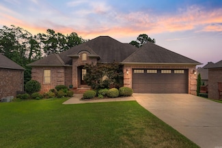 14 Catlett Ln, Little Rock, AR 72211