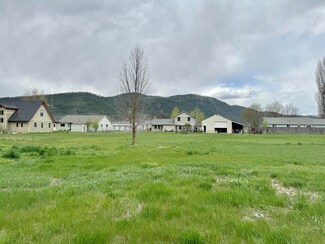 1128 W King St, Chewelah, WA 99109