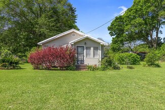 1515 S Lake Arthur Ave, Jennings, LA 70546
