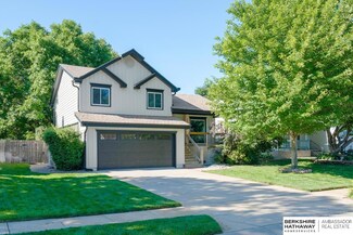 12618 Lillian St, Omaha, NE 68138