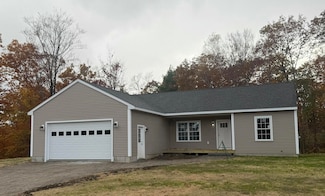 1 Lochview Dr, Lewiston, ME 04240