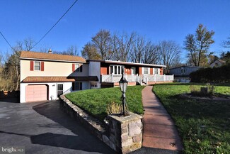225 Cornwall Dr, Chalfont, PA 18914