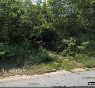 1813 6 Ct, Phenix City, AL 36867