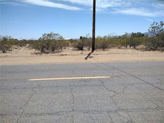 000 Chino Dr, Golden Valley, AZ 86413