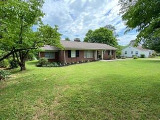 108 Bona Rd, Knoxville, TN 37914