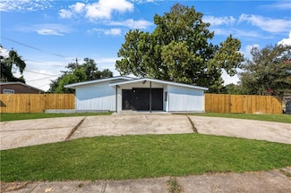 1808 Farmington Place, Gretna, LA 70056