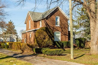 722 4th St, Fremont, OH 43420