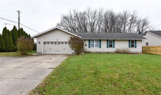2008 Springfield Lake Blvd, Akron, OH 44312