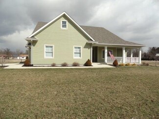1020 W Sunset Dr, Rensselaer, IN 47978