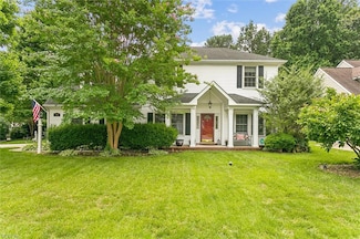 506 Robin Hood Dr, Yorktown, VA 23693