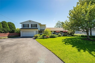 137 Melbury Rd, Babylon, NY 11702
