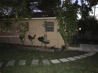 4440 SW 1st St Unit n/a, Coral Gables, FL 33134