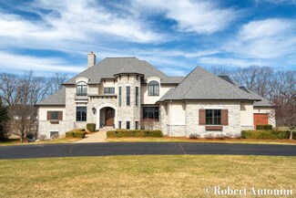 5825 Montreux Hills Dr Unit 16, Ada, MI 49301