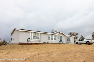 58 Road 3562, Flora Vista, NM 87415