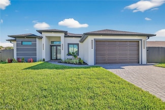 214 NW 5th St, Cape Coral, FL 33993