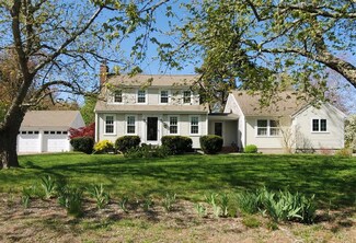 26 Bass River Ln, South Dennis, MA 02660