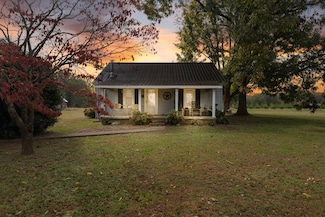 709 Isbell Turn Rd, Winchester, TN 37398