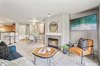 7711 NE 175th St Unit E110, Kenmore, WA 98028