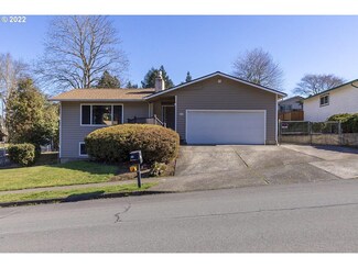 486 NE Scott Ave, Gresham, OR 97030